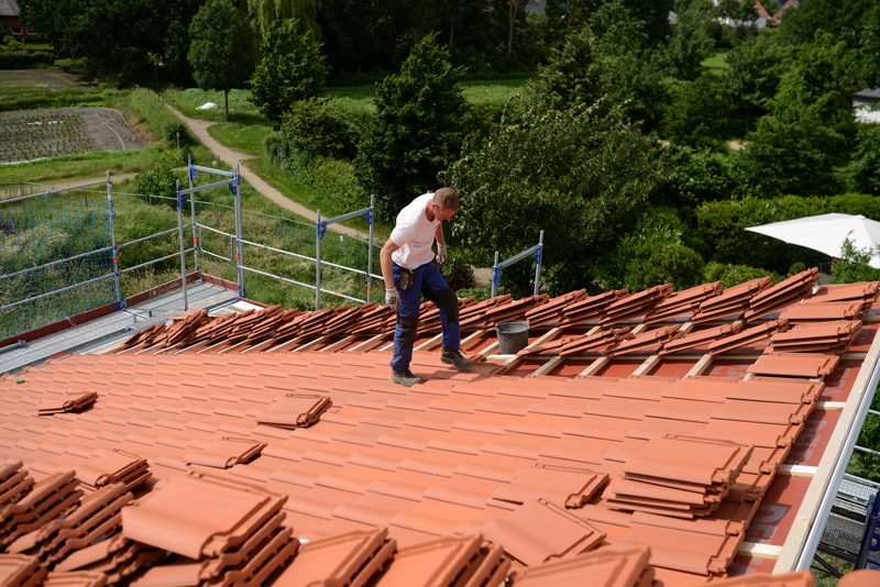 SOLVED Can You Walk On A Tiled Roof? Home Logic UK