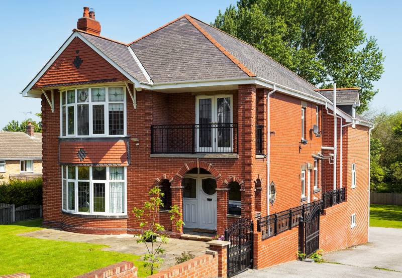 Brick House Insulation Top Tips and Tricks Home Logic UK