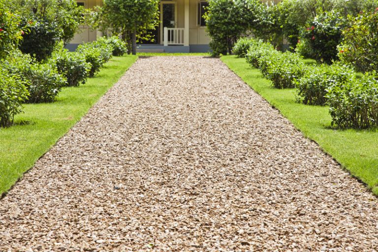 How To Lay A Gravel Driveway The Definitive Guide Home Logic
